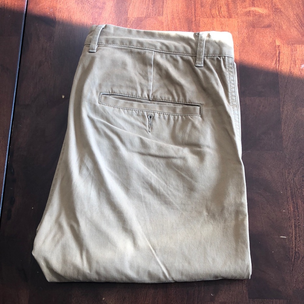 Men’s chinos